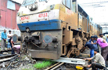 Mumbai-Bengaluru Udyan Express derails at CST